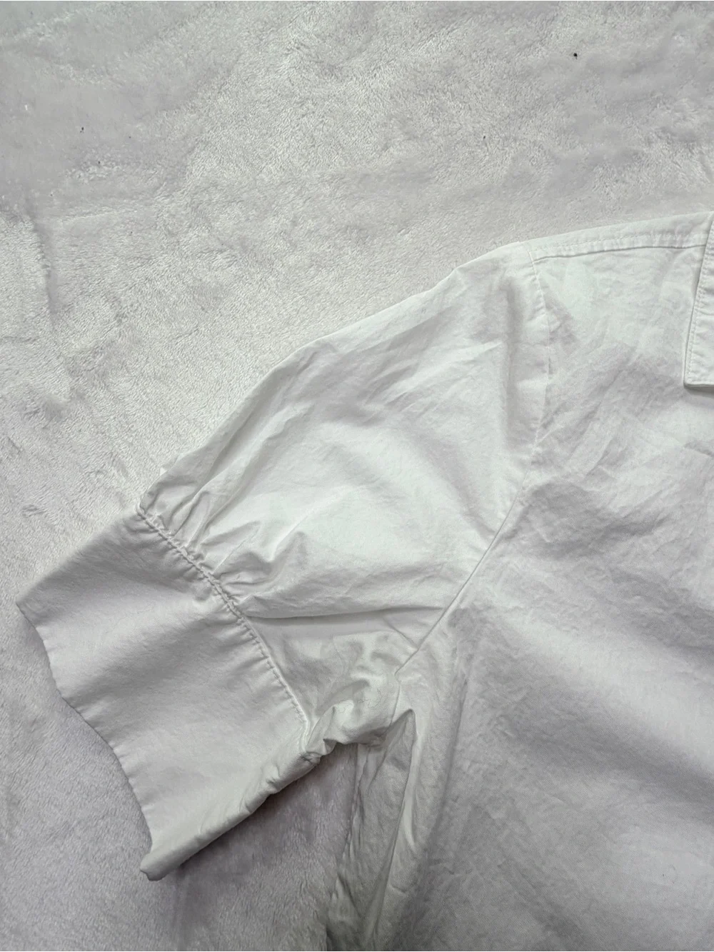 Old Navy White Short-Sleeve Shirt Dress with pockets. Coastal, clean and classic